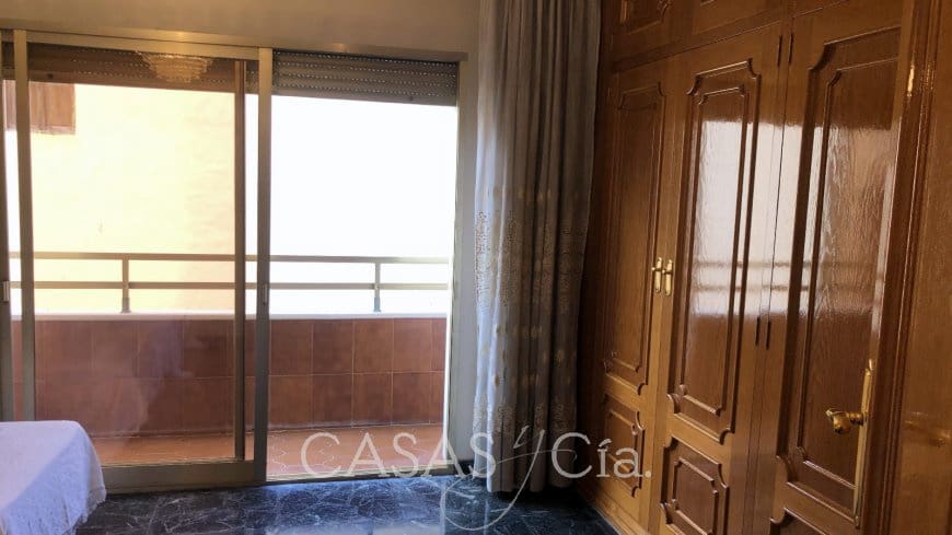 5 bedroom Apartment for sale in Oliva - € 220,000 (Ref: 8260785)
