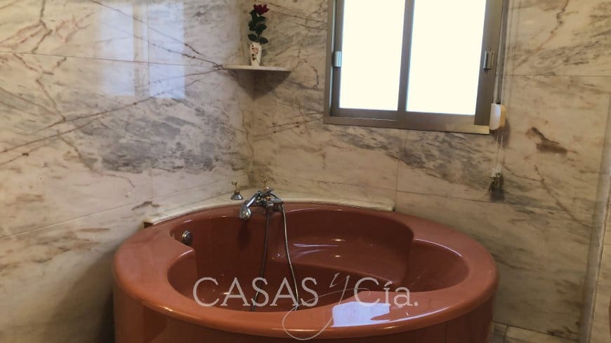 5 bedroom Apartment for sale in Oliva - € 220,000 (Ref: 8260785)