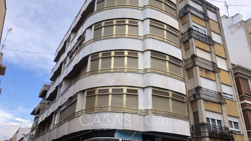 5 bedroom Apartment for sale in Oliva - € 220,000 (Ref: 8260785)