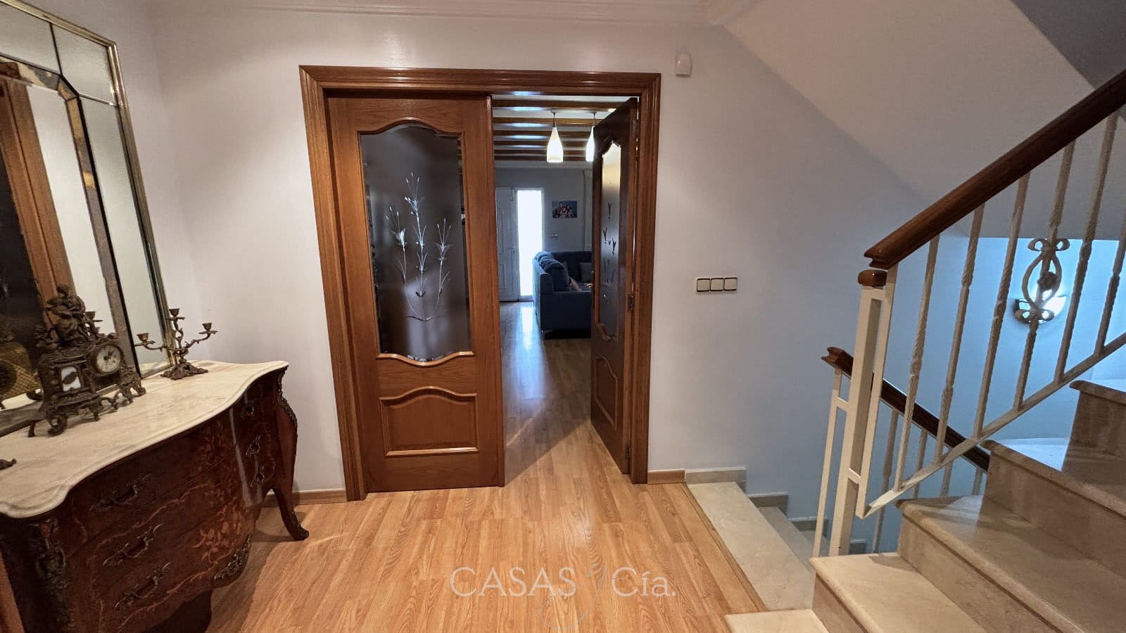 6 chambre Villa/Maison à vendre à Oliva avec piscine - 390 000 € (Ref: 8845673)