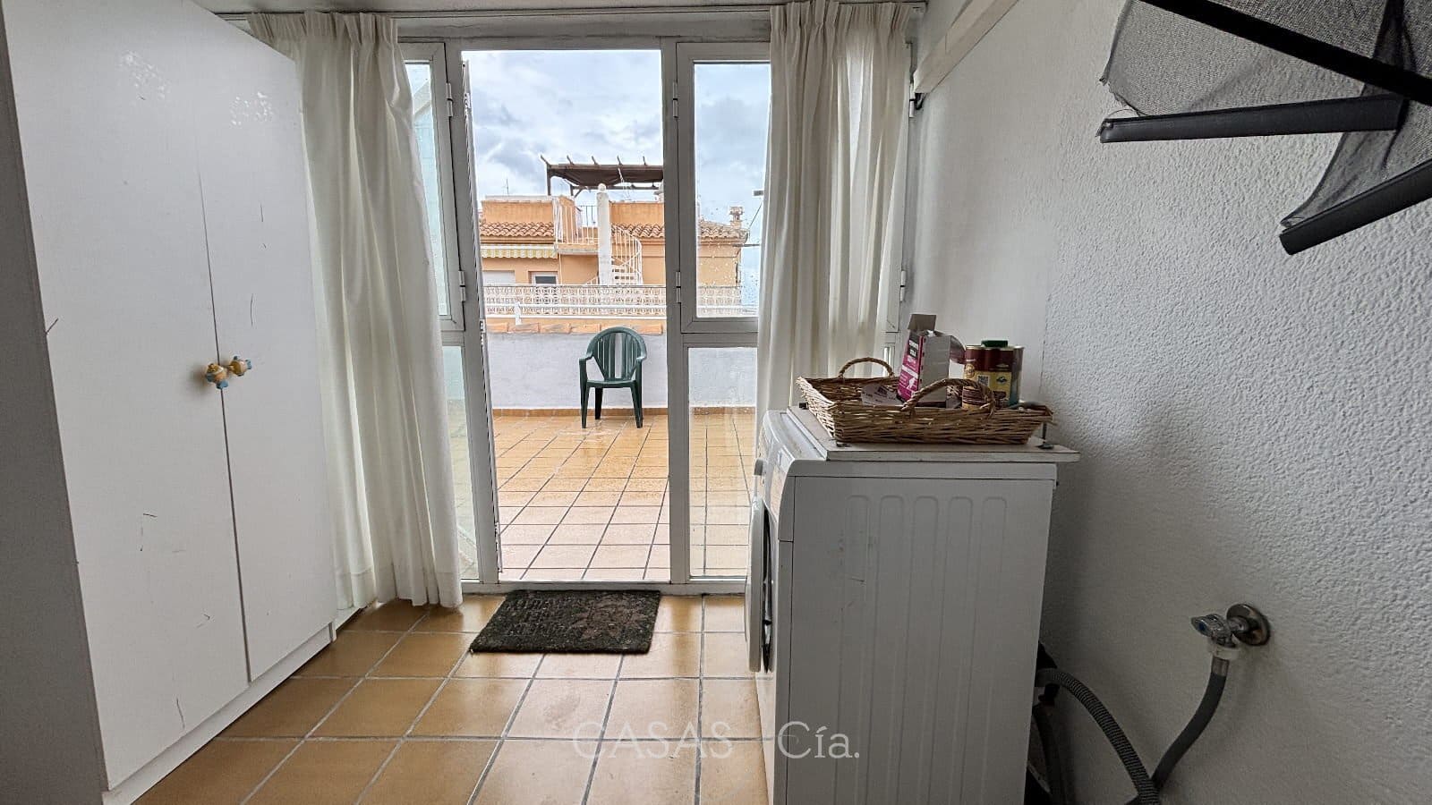 6 chambre Villa/Maison à vendre à Oliva avec piscine - 390 000 € (Ref: 8845673)