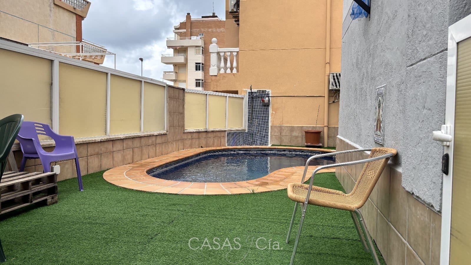 6 chambre Villa/Maison à vendre à Oliva avec piscine - 390 000 € (Ref: 8845673)