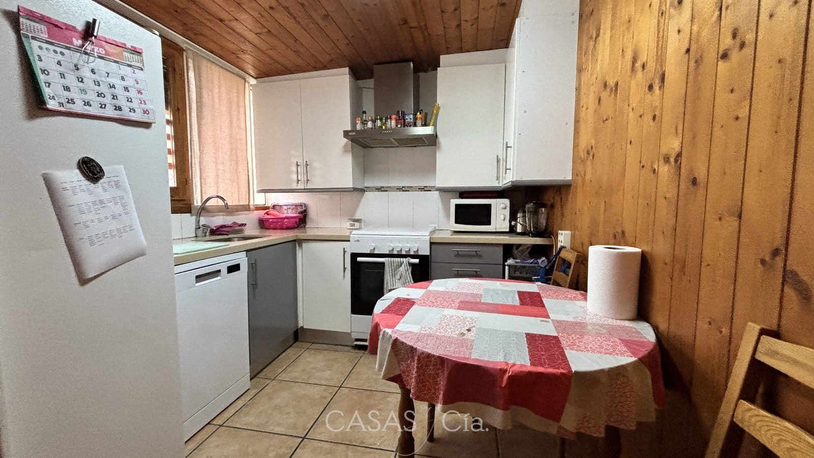 6 chambre Villa/Maison à vendre à Oliva avec piscine - 390 000 € (Ref: 8845673)