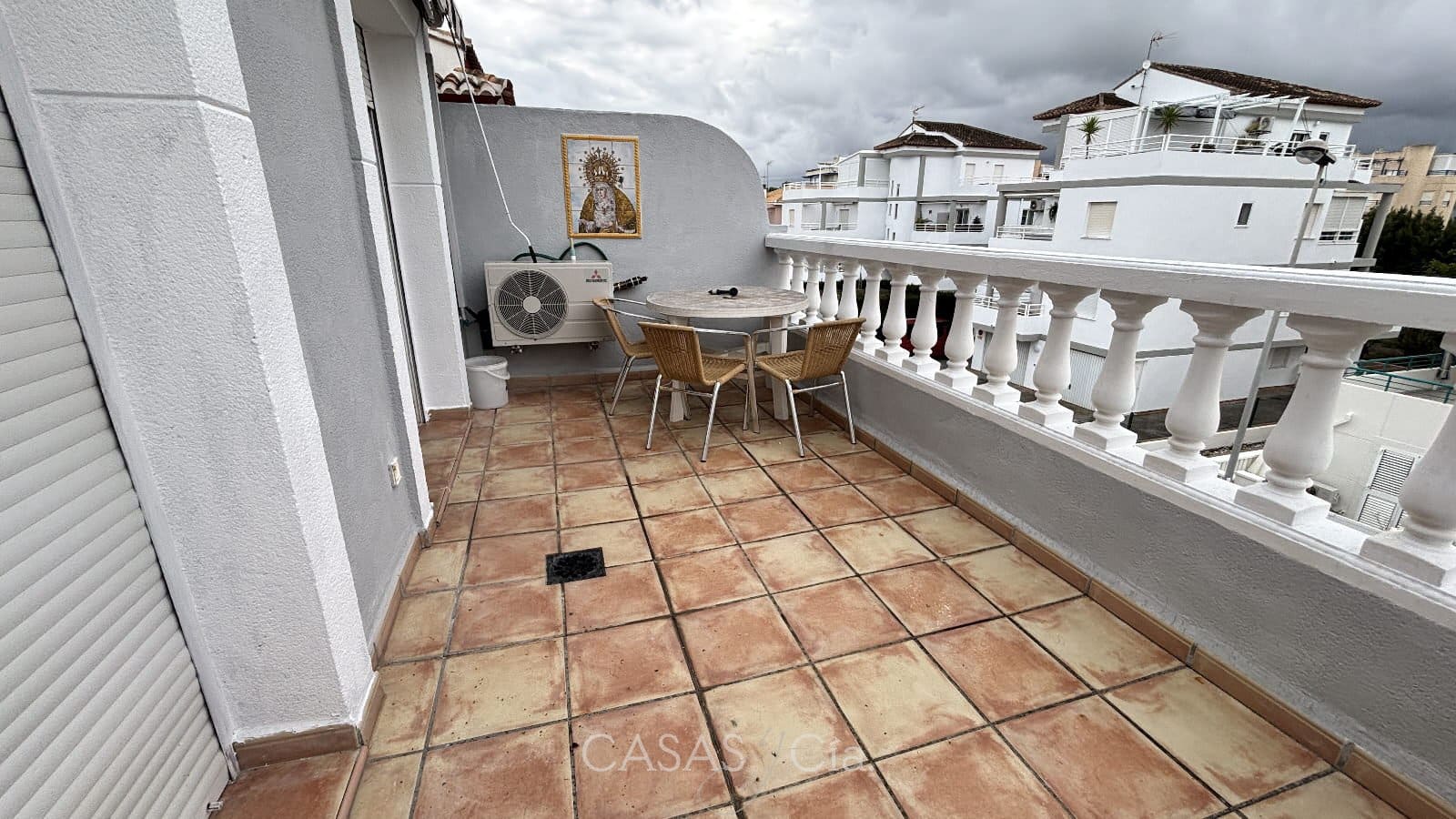 6 chambre Villa/Maison à vendre à Oliva avec piscine - 390 000 € (Ref: 8845673)