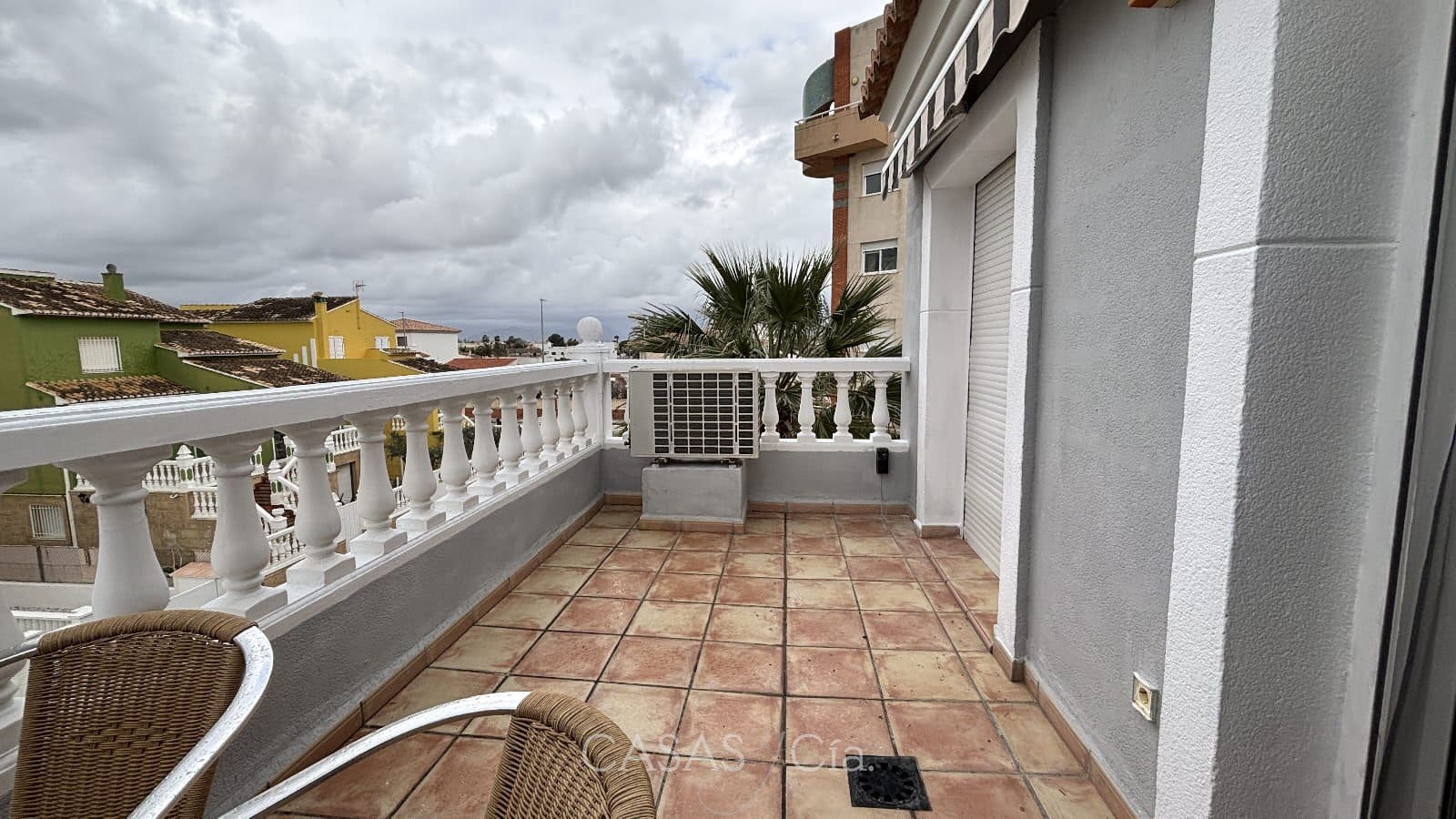 6 chambre Villa/Maison à vendre à Oliva avec piscine - 390 000 € (Ref: 8845673)