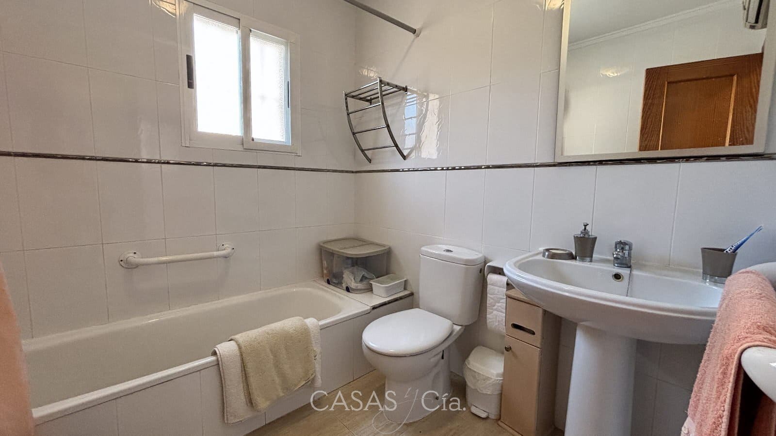 3 soveværelse Villa til salg i La Font d'En Carros med swimmingpool - € 274.000 (Ref: 9030626)