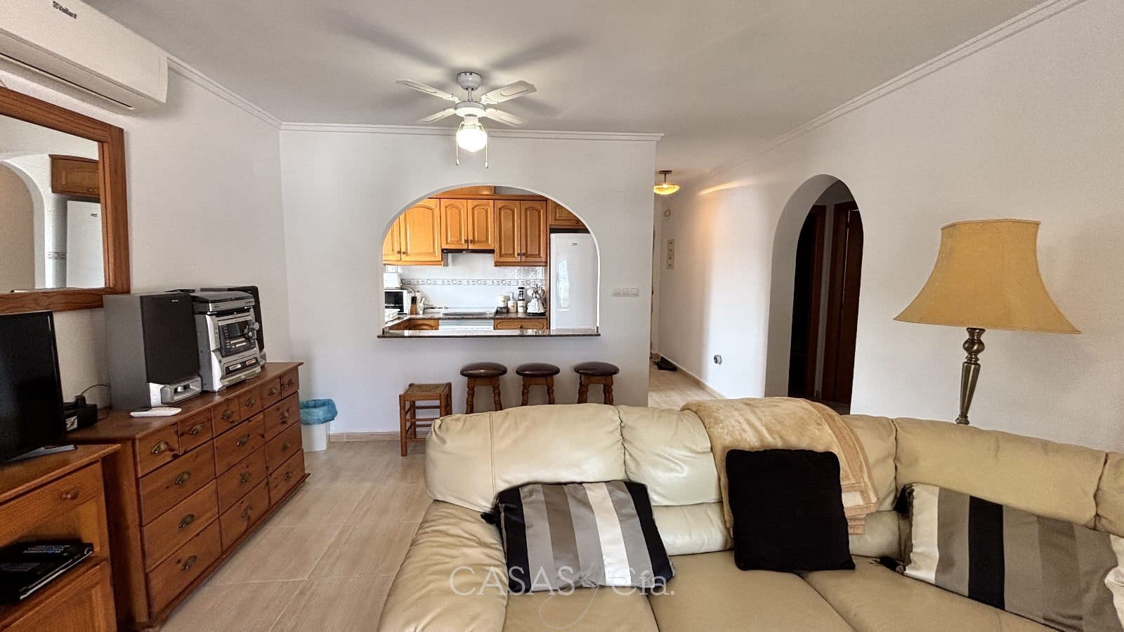 3 soveværelse Villa til salg i La Font d'En Carros med swimmingpool - € 274.000 (Ref: 9030626)