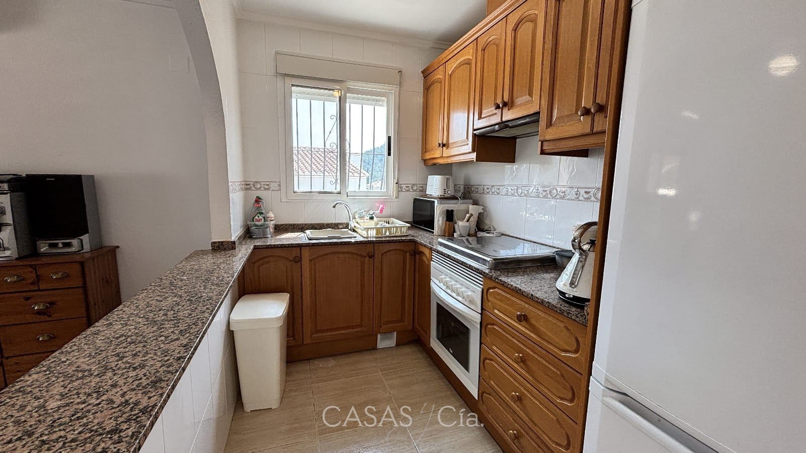 3 soveværelse Villa til salg i La Font d'En Carros med swimmingpool - € 274.000 (Ref: 9030626)