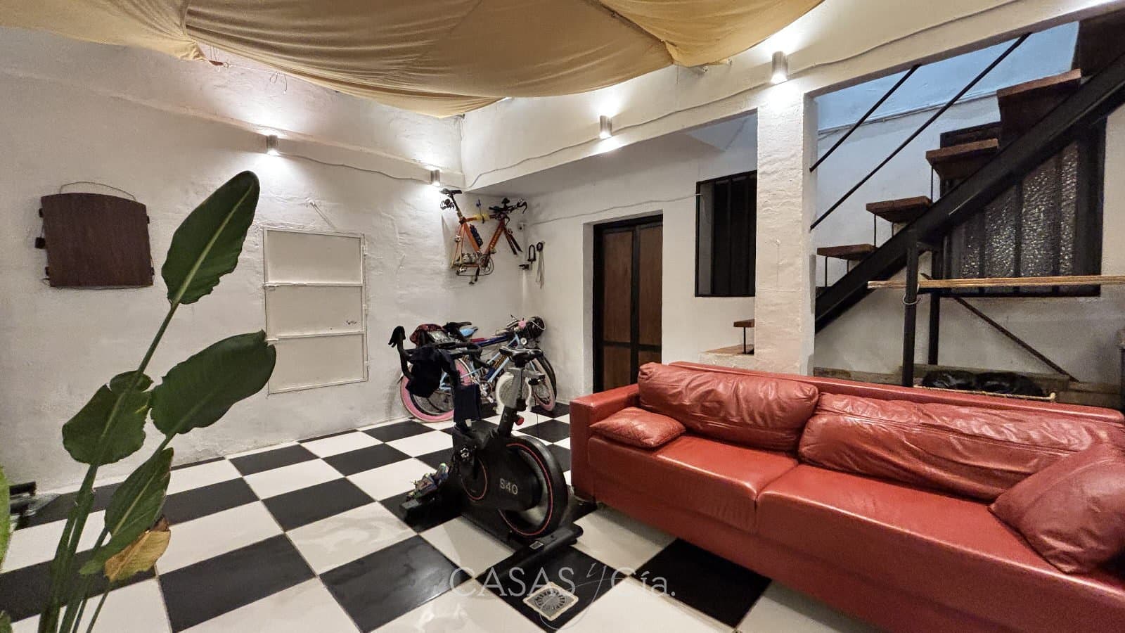 5 quarto Casa em Banda para venda em Oliva - 220 000 € (Ref: 9221350)