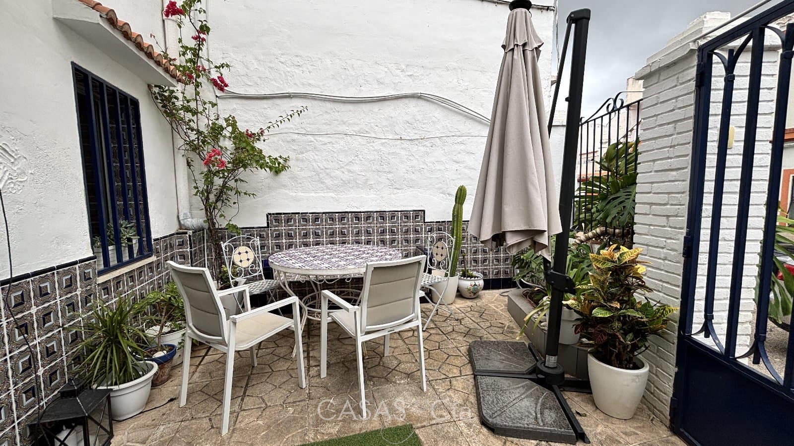 5 quarto Casa em Banda para venda em Oliva - 220 000 € (Ref: 9221350)