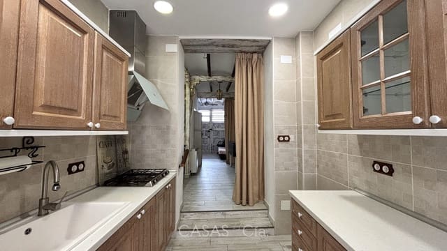 2 chambre Maison de Ville à vendre à Piles - 155 600 € (Ref: 9285753)