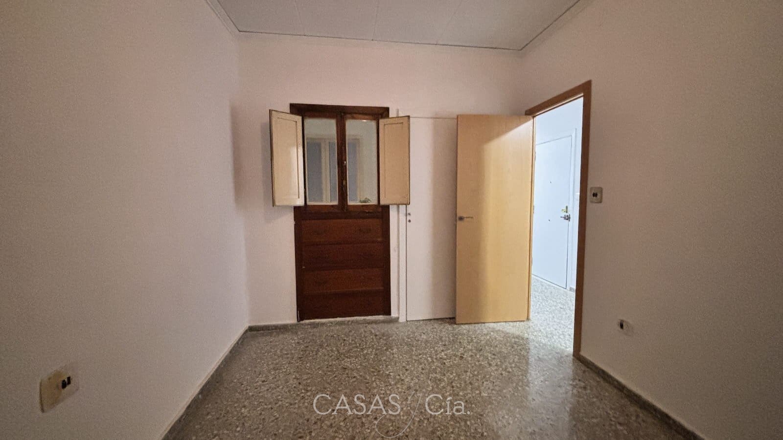 5 soveværelse Lejlighed til salg i Oliva - € 126.000 (Ref: 9294734)