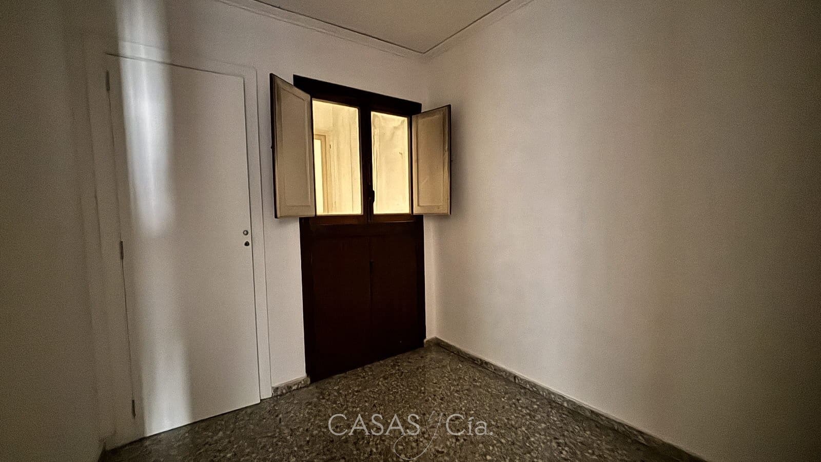 5 soveværelse Lejlighed til salg i Oliva - € 126.000 (Ref: 9294734)