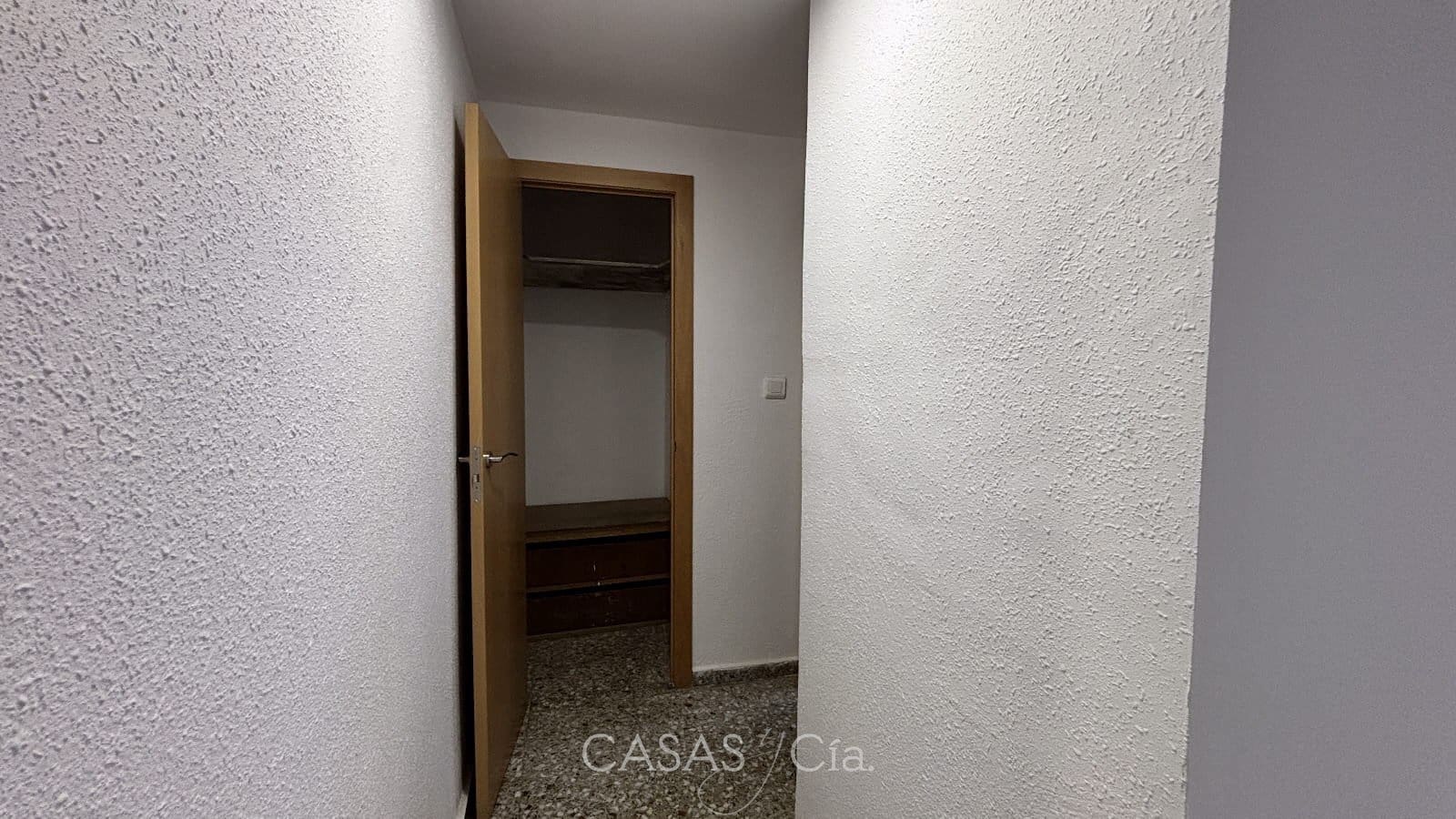 5 soveværelse Lejlighed til salg i Oliva - € 126.000 (Ref: 9294734)