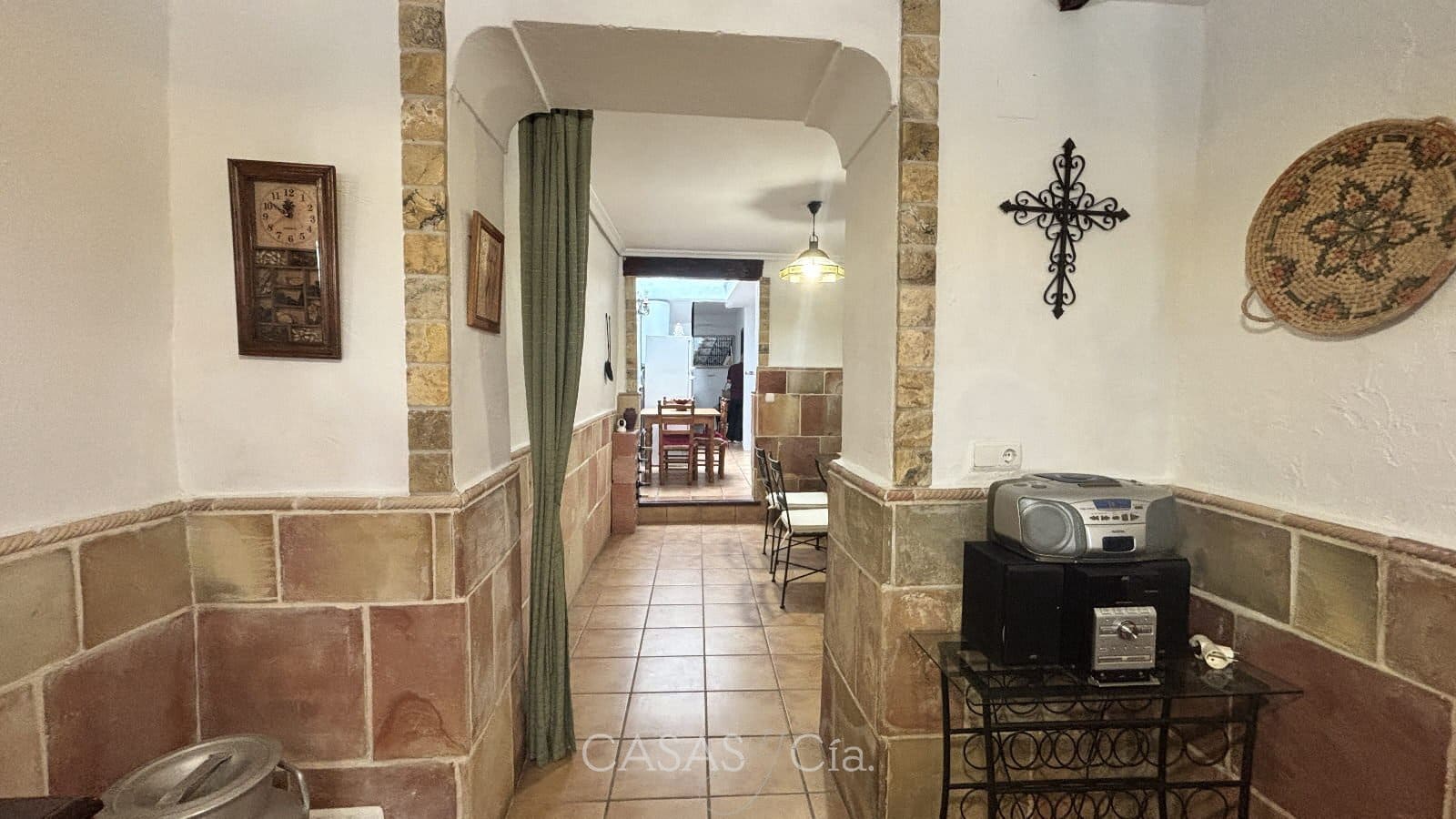 3 bedroom Townhouse for sale in La Font d'En Carros - € 195,000 (Ref: 9345104)