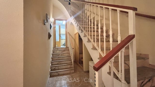 4 chambre Maison de Ville à vendre à Oliva avec garage - 299 950 € (Ref: 9369273)