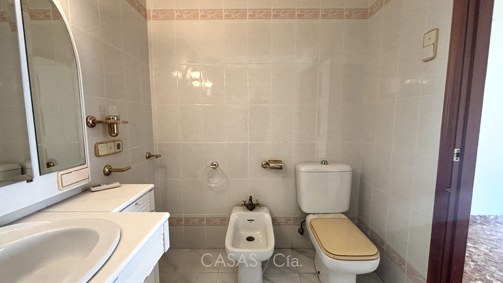 4 chambre Maison de Ville à vendre à Oliva avec garage - 299 950 € (Ref: 9369273)