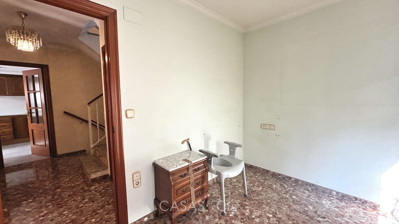 4 chambre Maison de Ville à vendre à Oliva avec garage - 299 950 € (Ref: 9369273)