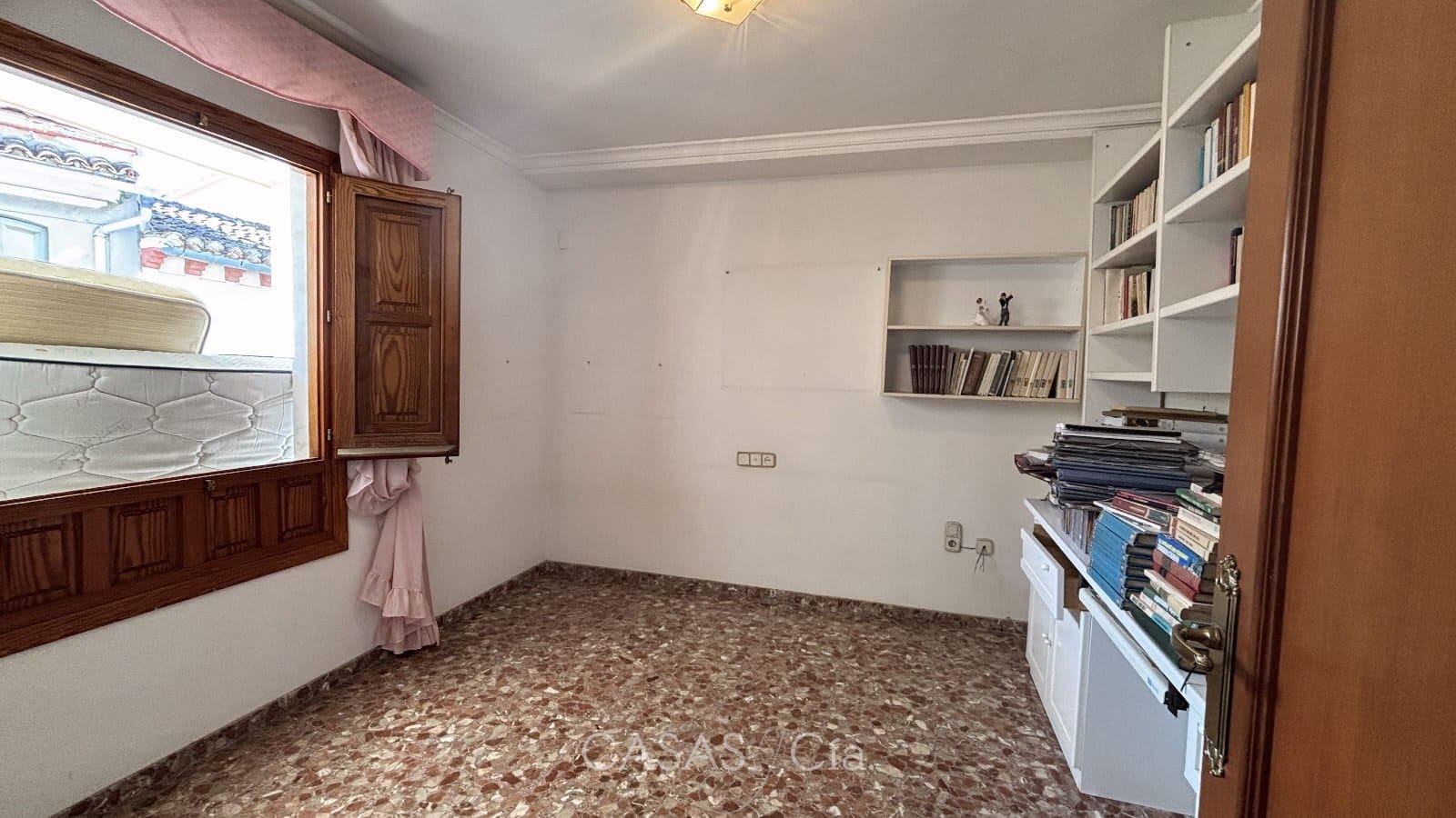 4 chambre Maison de Ville à vendre à Oliva avec garage - 299 950 € (Ref: 9369273)