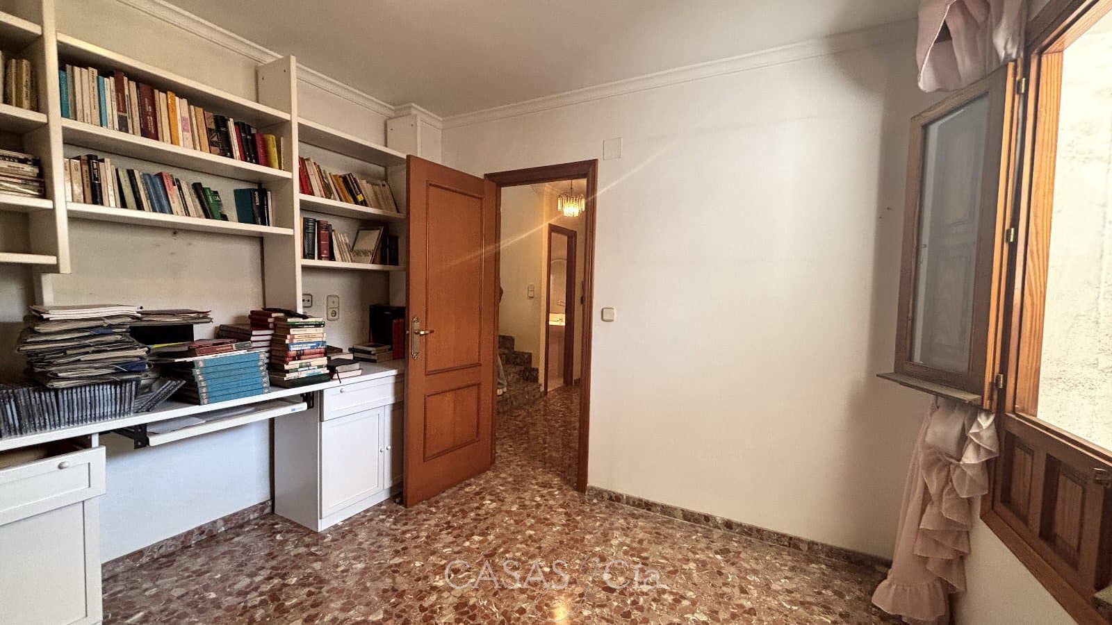 4 chambre Maison de Ville à vendre à Oliva avec garage - 299 950 € (Ref: 9369273)