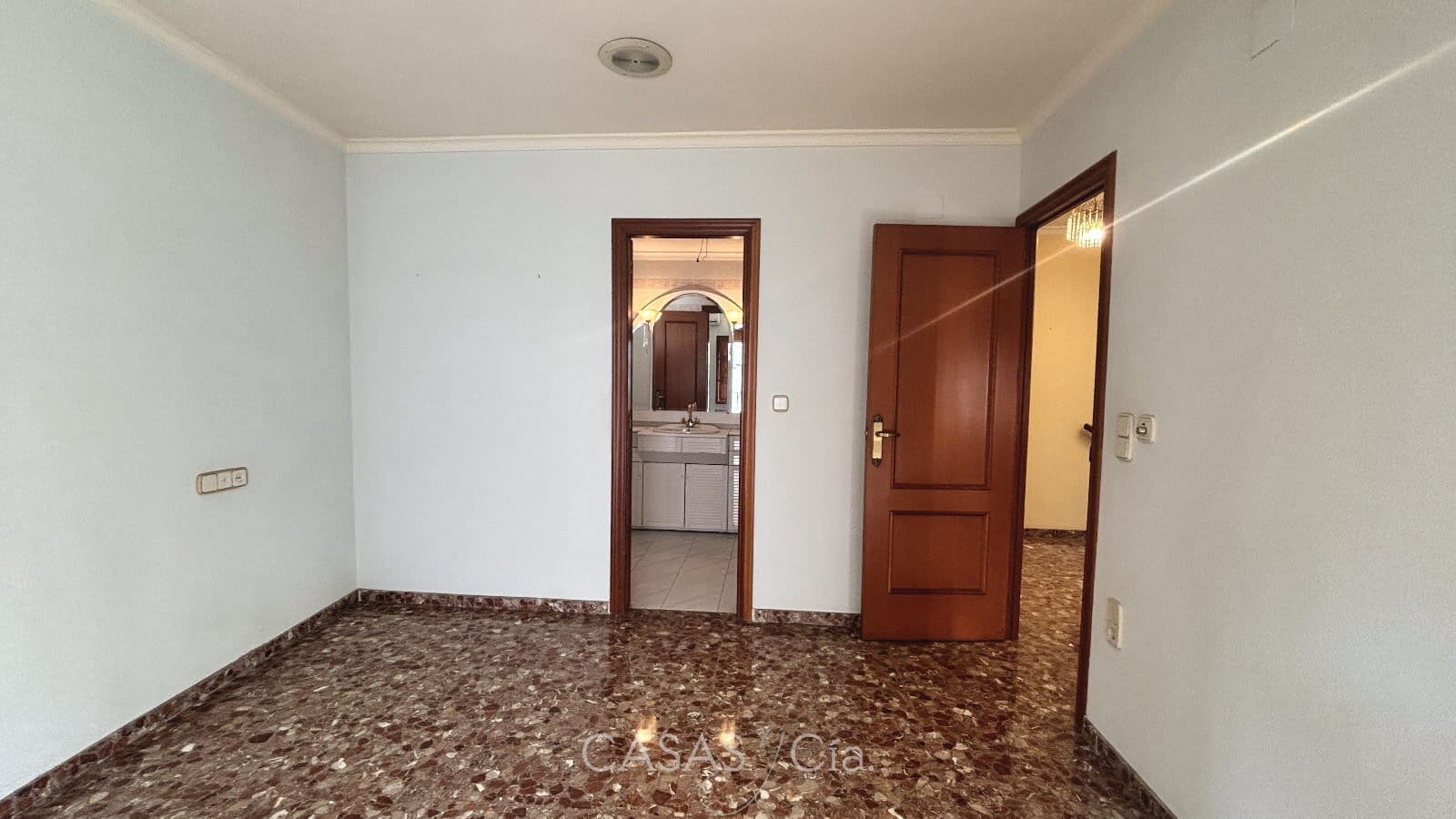 4 chambre Maison de Ville à vendre à Oliva avec garage - 299 950 € (Ref: 9369273)