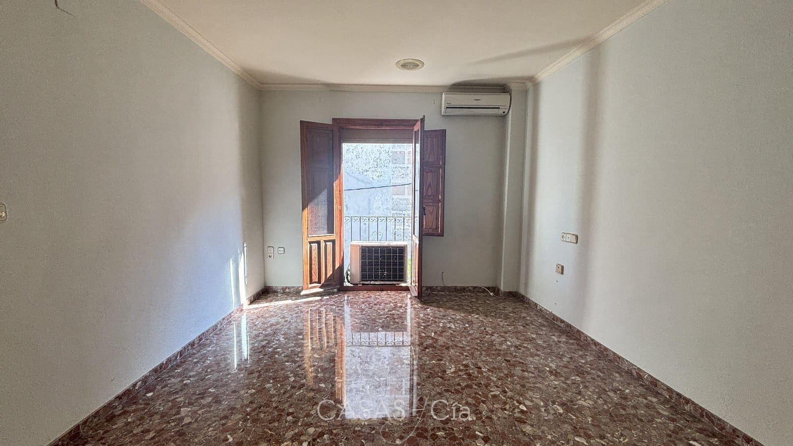 4 chambre Maison de Ville à vendre à Oliva avec garage - 299 950 € (Ref: 9369273)