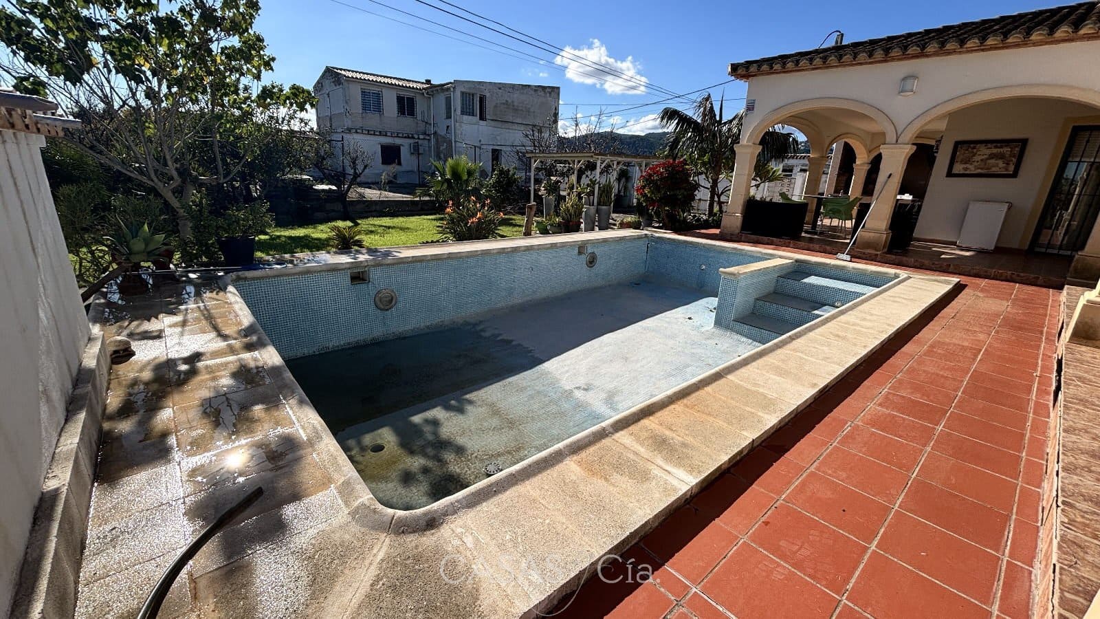 3 bedroom Villa for sale in Oliva with pool - € 310,000 (Ref: 9399944)