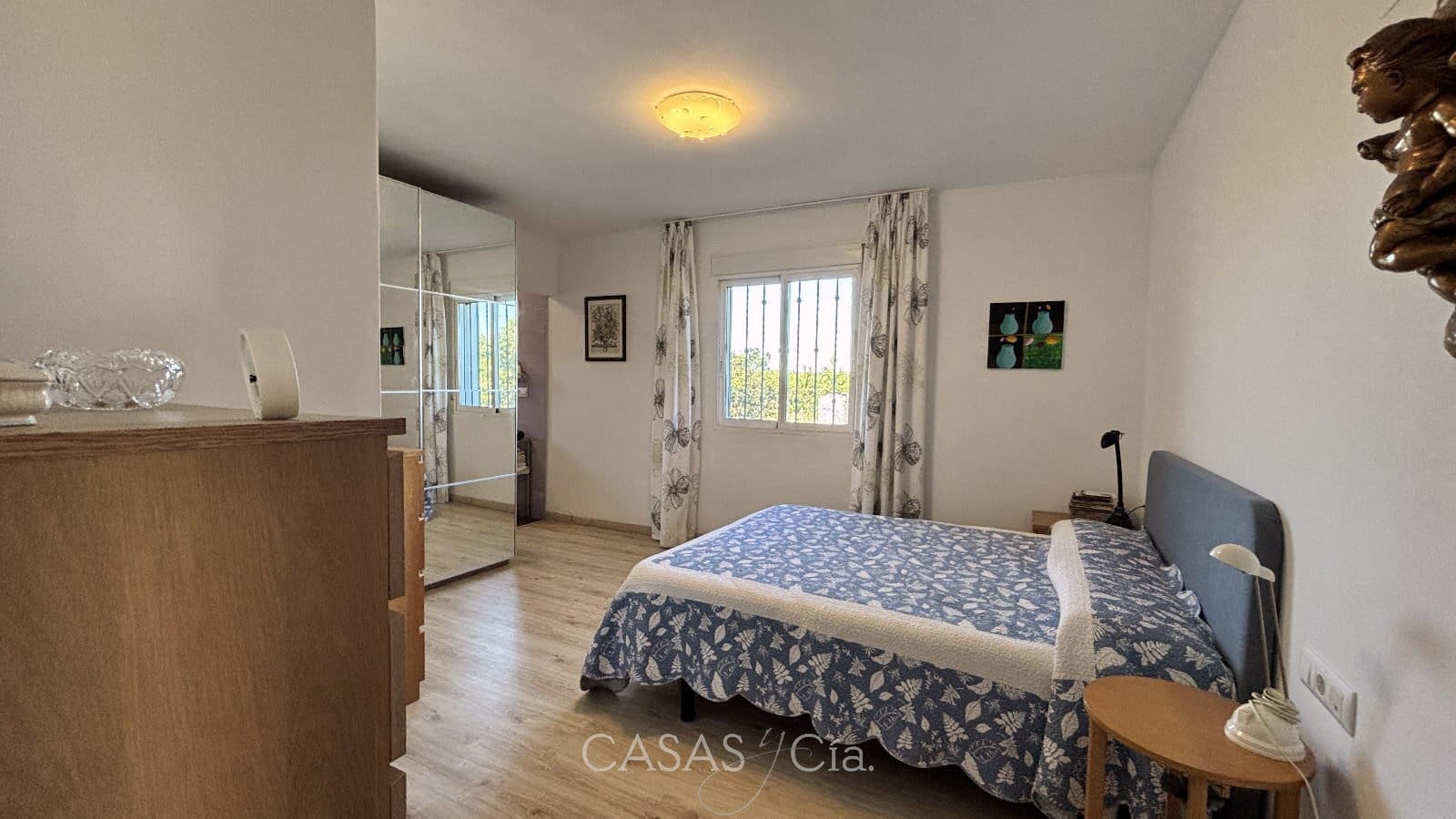 3 bedroom Villa for sale in Oliva with pool - € 310,000 (Ref: 9399944)