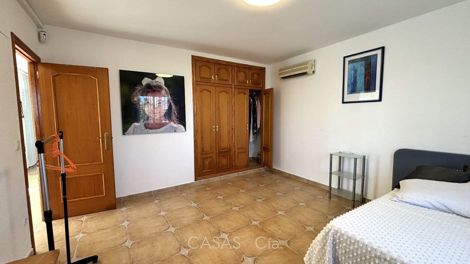 3 bedroom Villa for sale in Oliva with pool - € 310,000 (Ref: 9399944)
