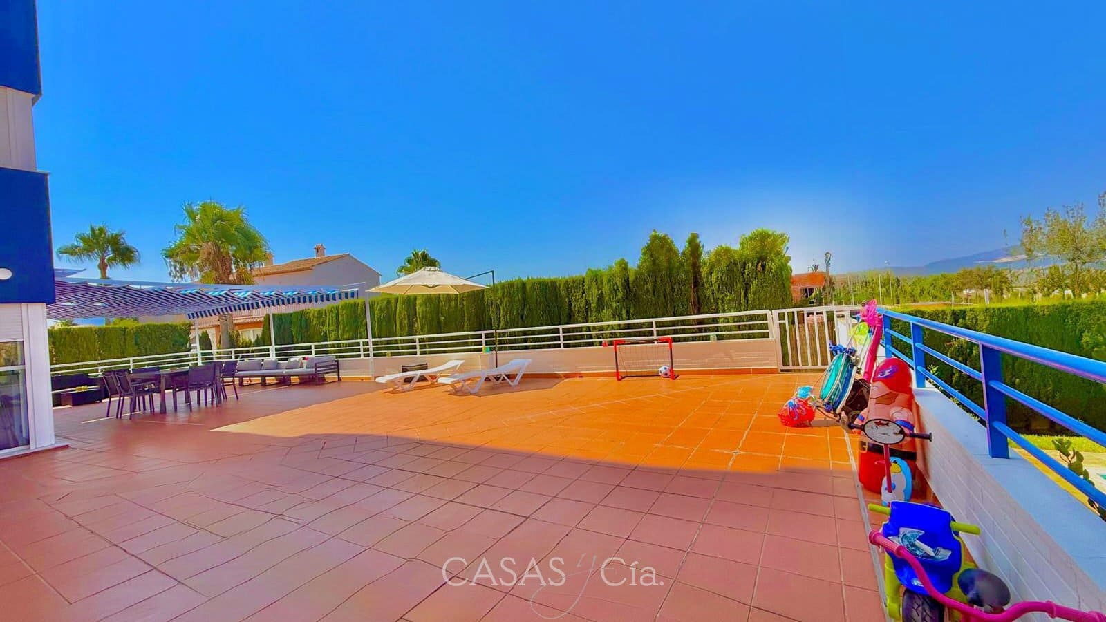 3 soverom Leilighet til salgs i Oliva med svømmebasseng garasje - € 330 000 (Ref: 9460676)