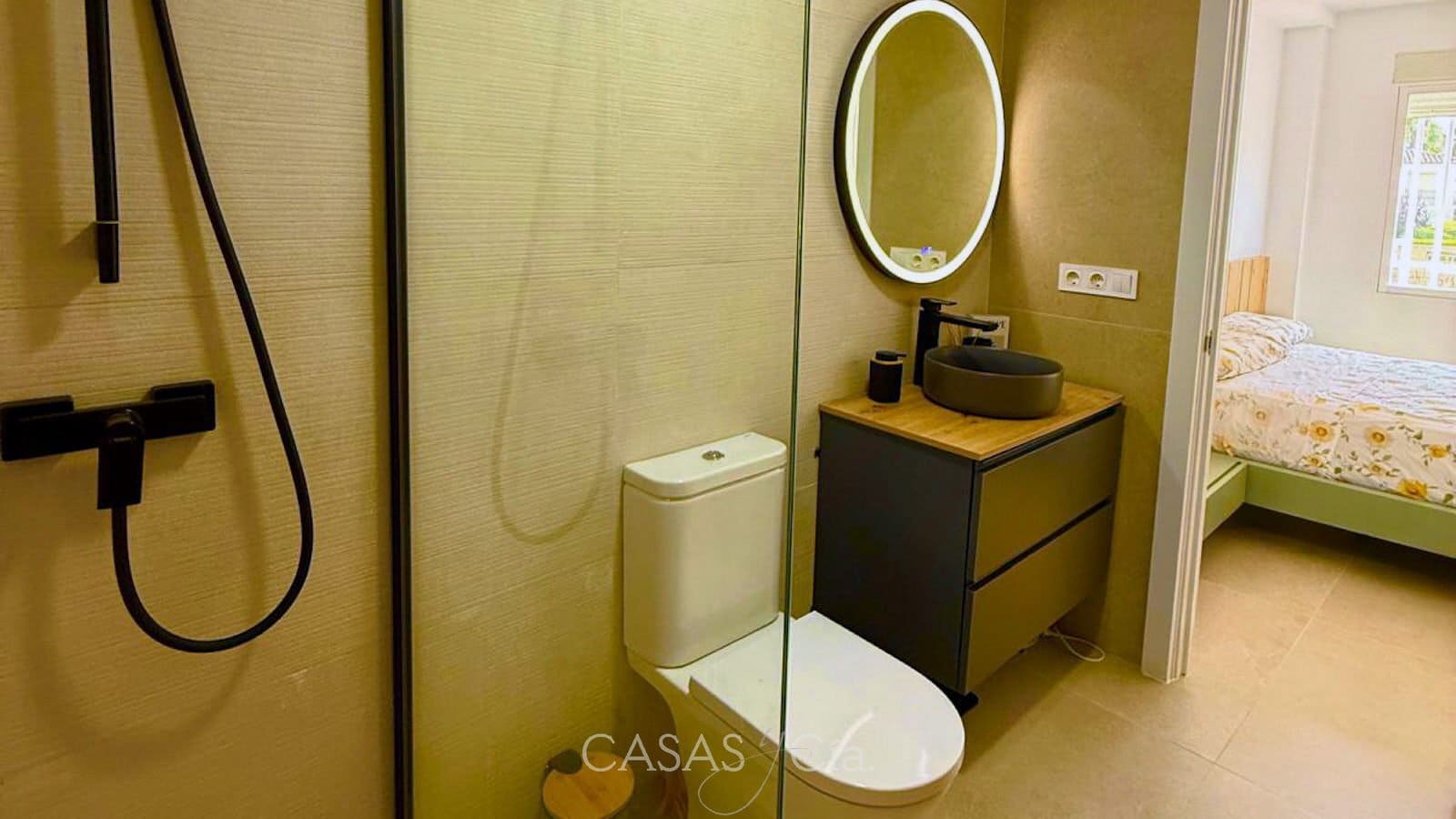 3 soverom Leilighet til salgs i Oliva med svømmebasseng garasje - € 330 000 (Ref: 9460676)