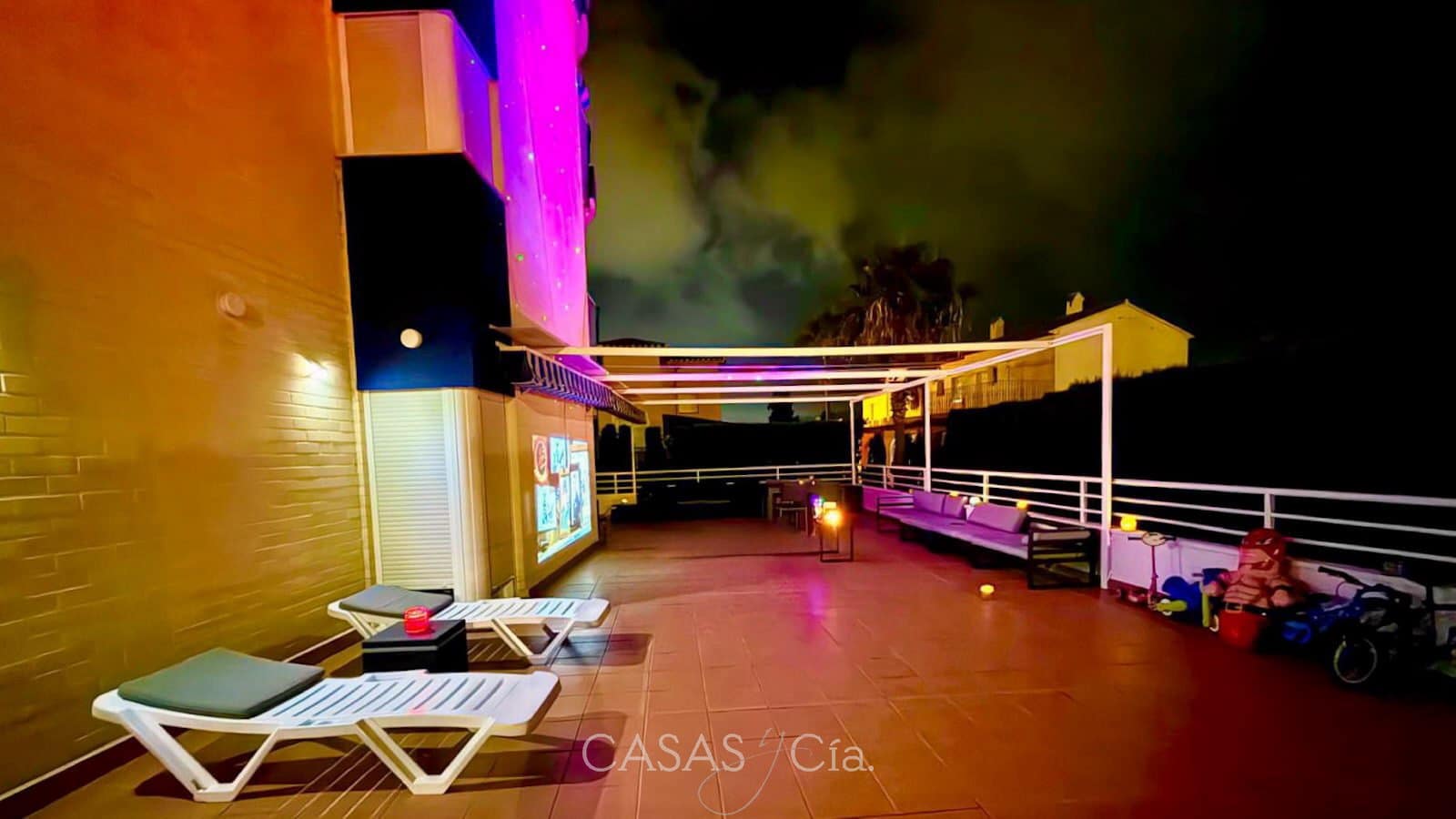 3 soverom Leilighet til salgs i Oliva med svømmebasseng garasje - € 330 000 (Ref: 9460676)