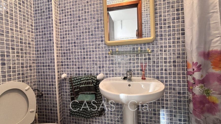 5 bedroom Villa for sale in Oliva with pool - € 320,000 (Ref: 9474456)