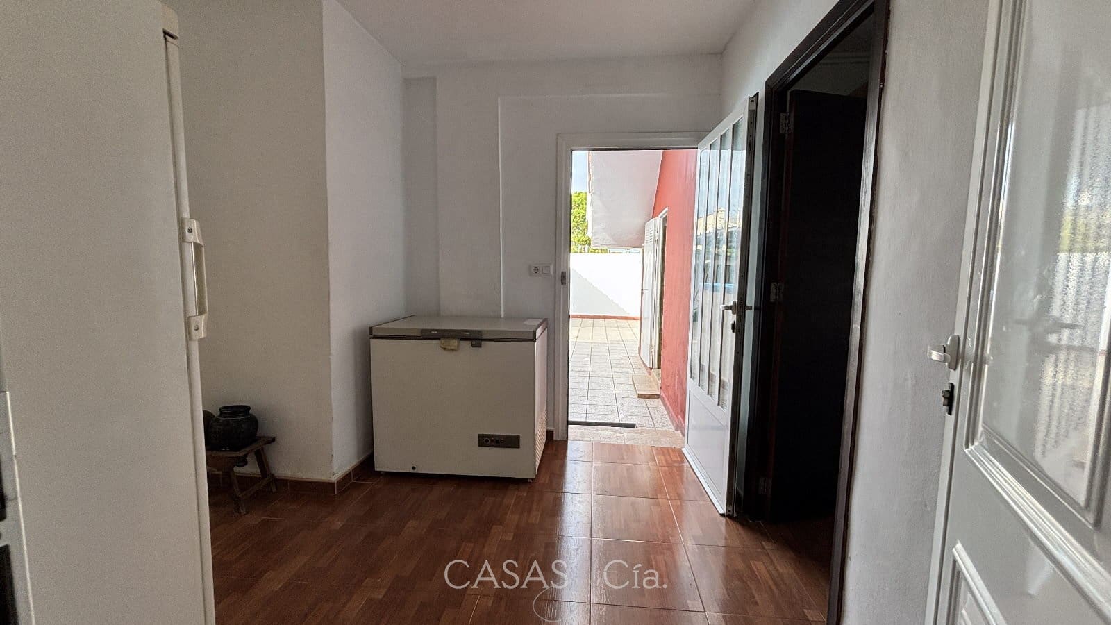 5 chambre Villa/Maison à vendre à Oliva avec piscine - 320 000 € (Ref: 9474456)