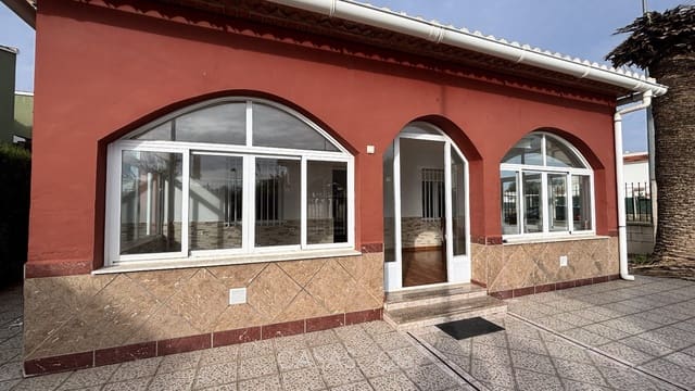 5 bedroom Villa for sale in Oliva with pool - € 320,000 (Ref: 9474456)