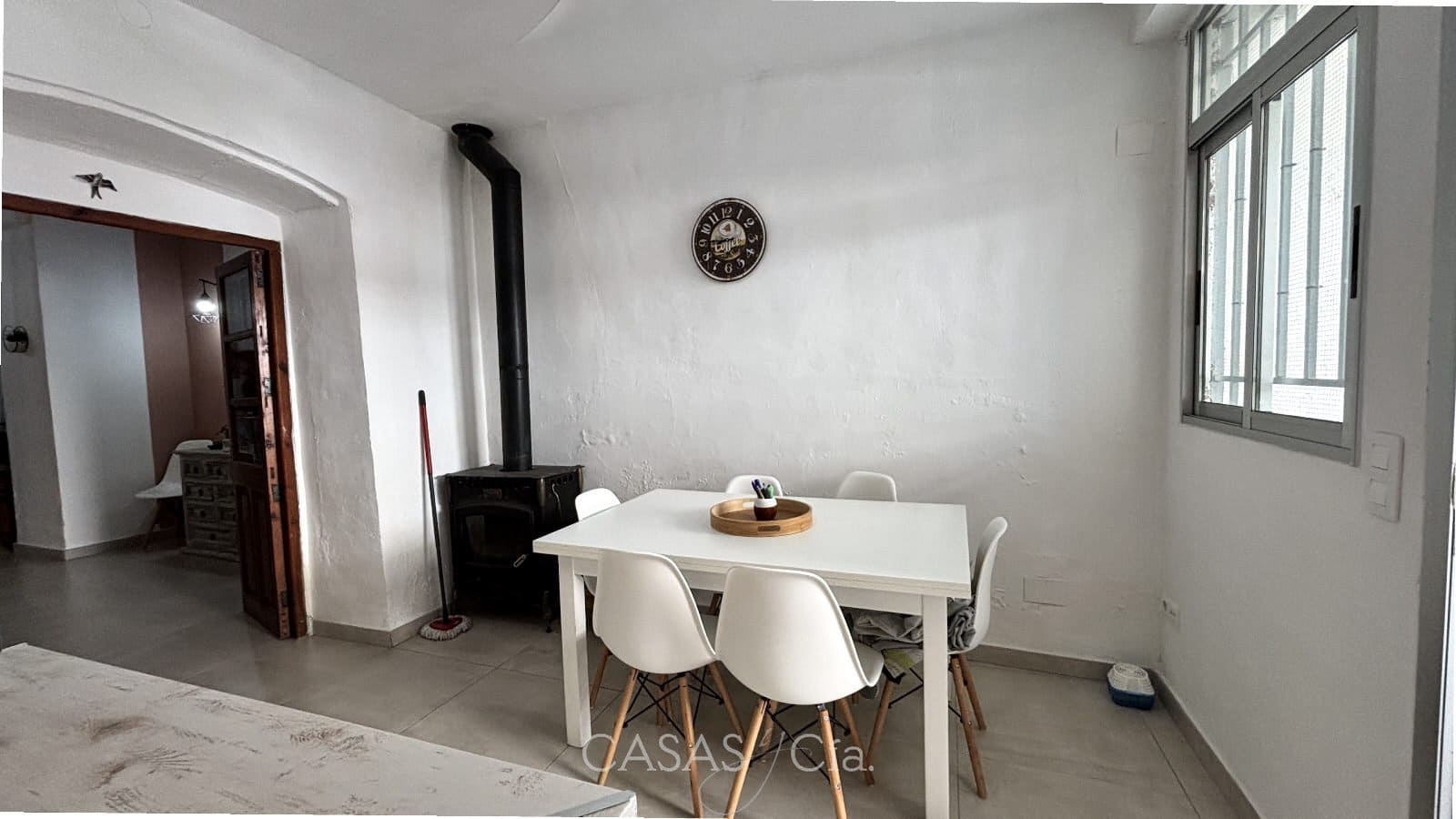 5 bedroom Townhouse for sale in Villalonga - € 230,000 (Ref: 9497785)