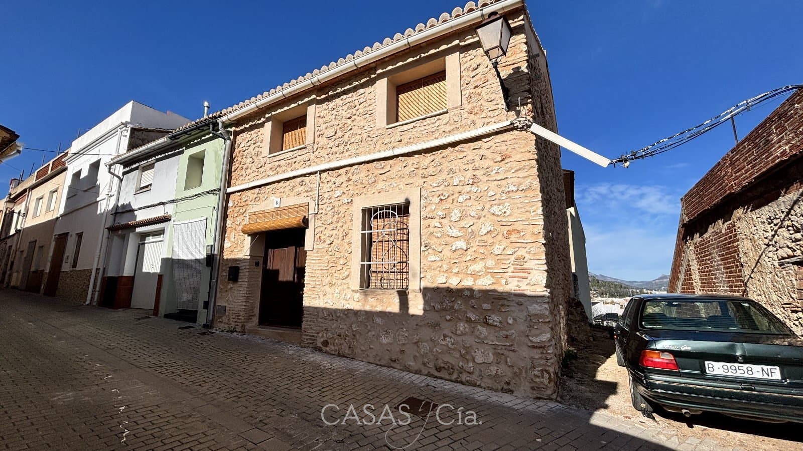 5 bedroom Townhouse for sale in Villalonga - € 230,000 (Ref: 9497785)