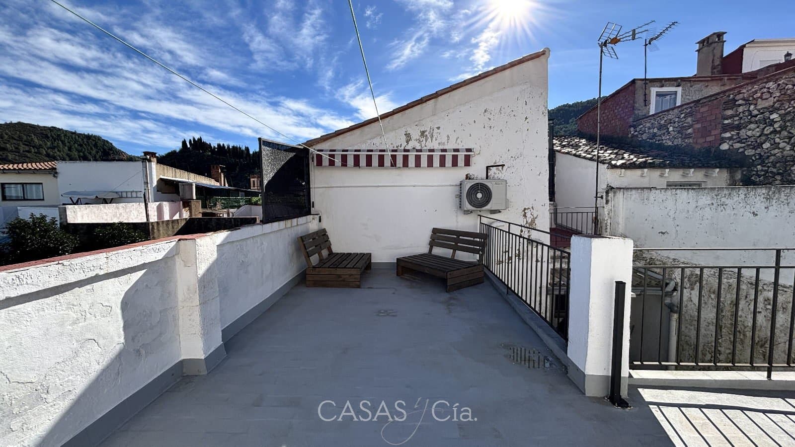 5 bedroom Townhouse for sale in Villalonga - € 230,000 (Ref: 9497785)