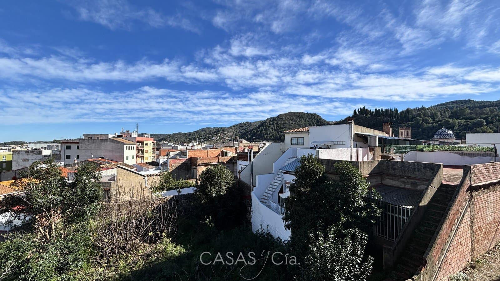 5 bedroom Townhouse for sale in Villalonga - € 230,000 (Ref: 9497785)