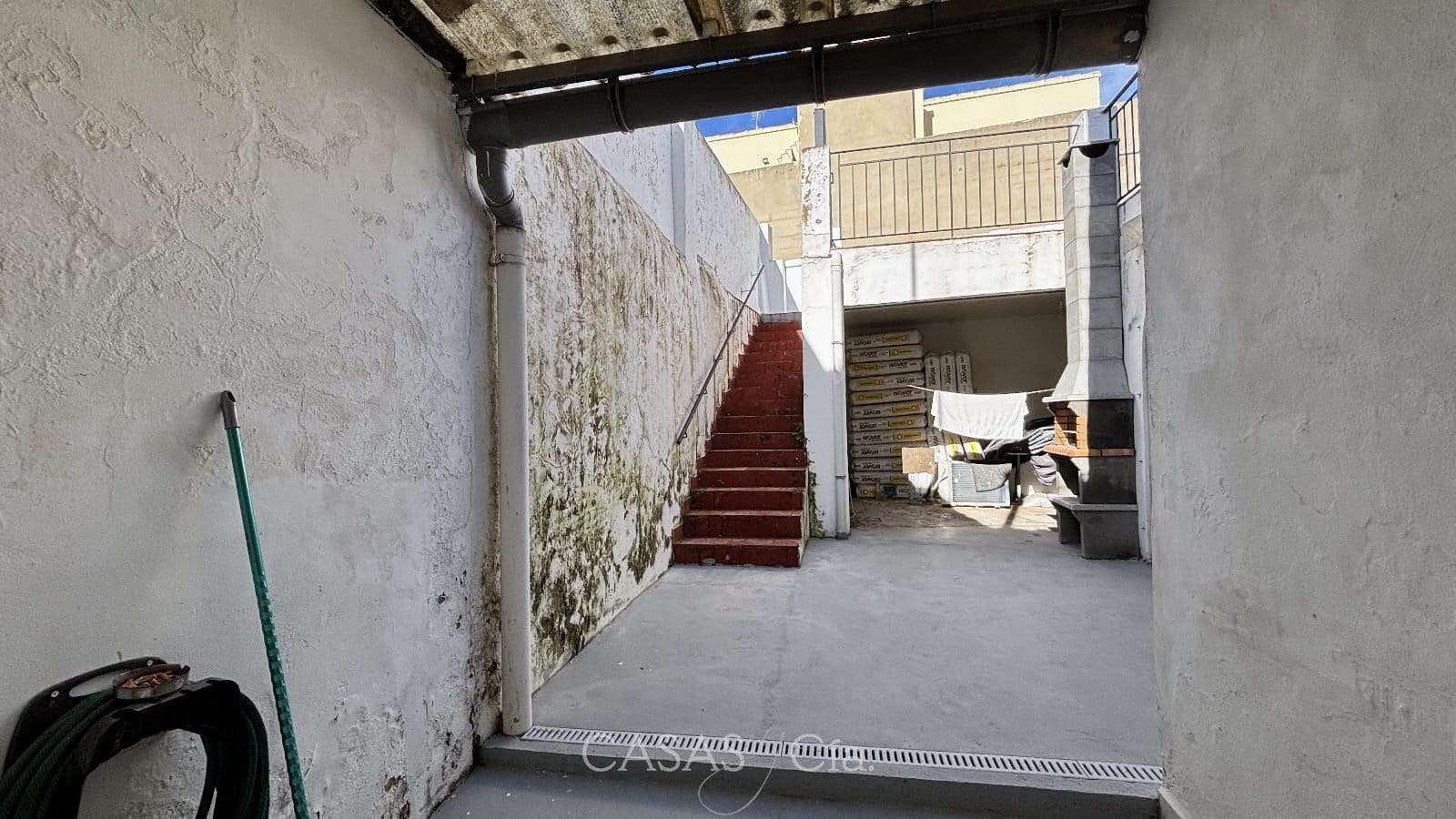 5 bedroom Townhouse for sale in Villalonga - € 230,000 (Ref: 9497785)