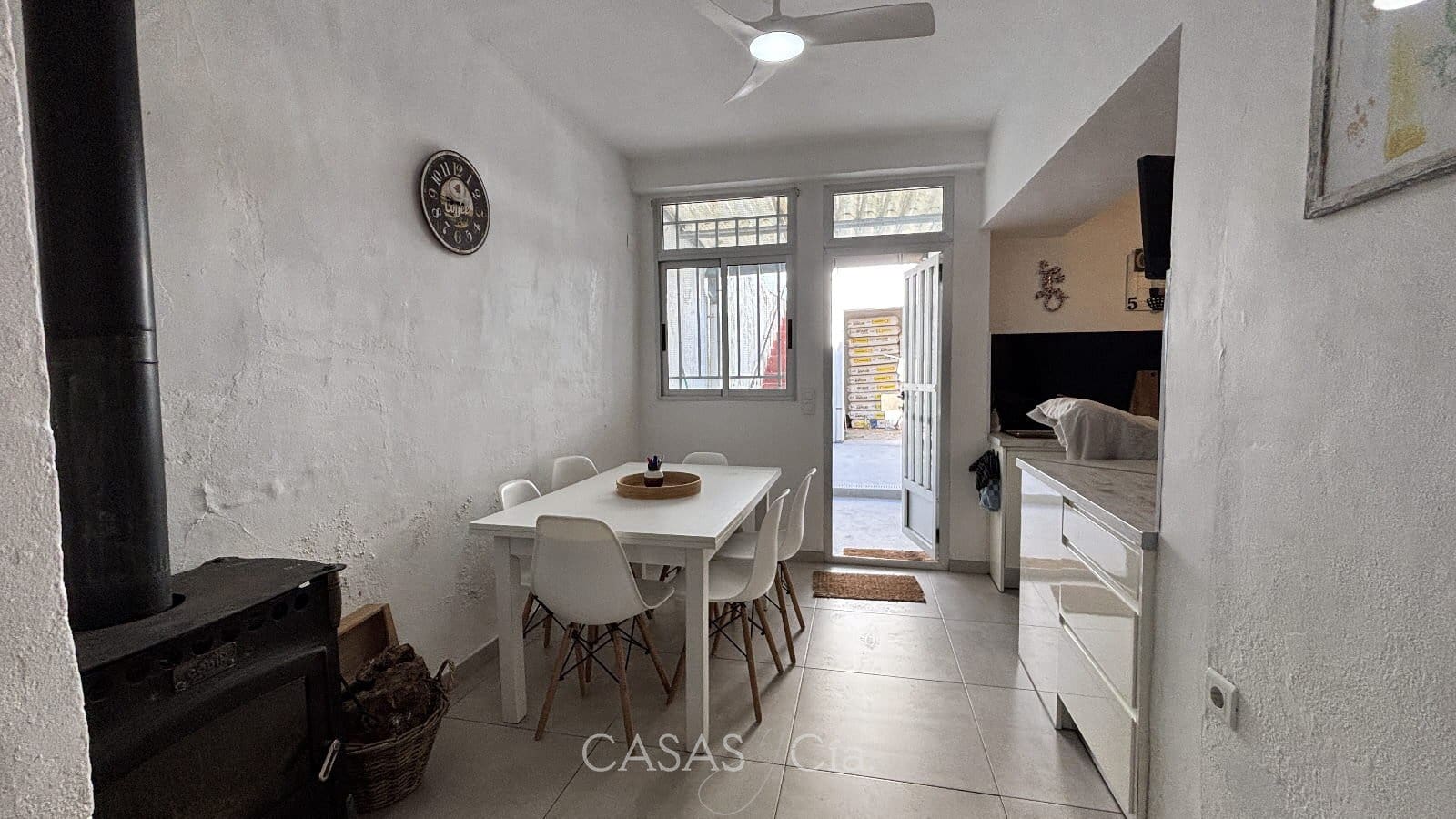 5 bedroom Townhouse for sale in Villalonga - € 230,000 (Ref: 9497785)