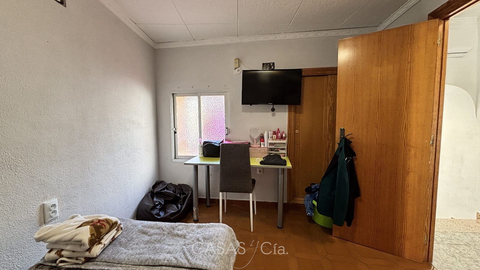 3 bedroom Townhouse for sale in Oliva - € 129,950 (Ref: 9499776)