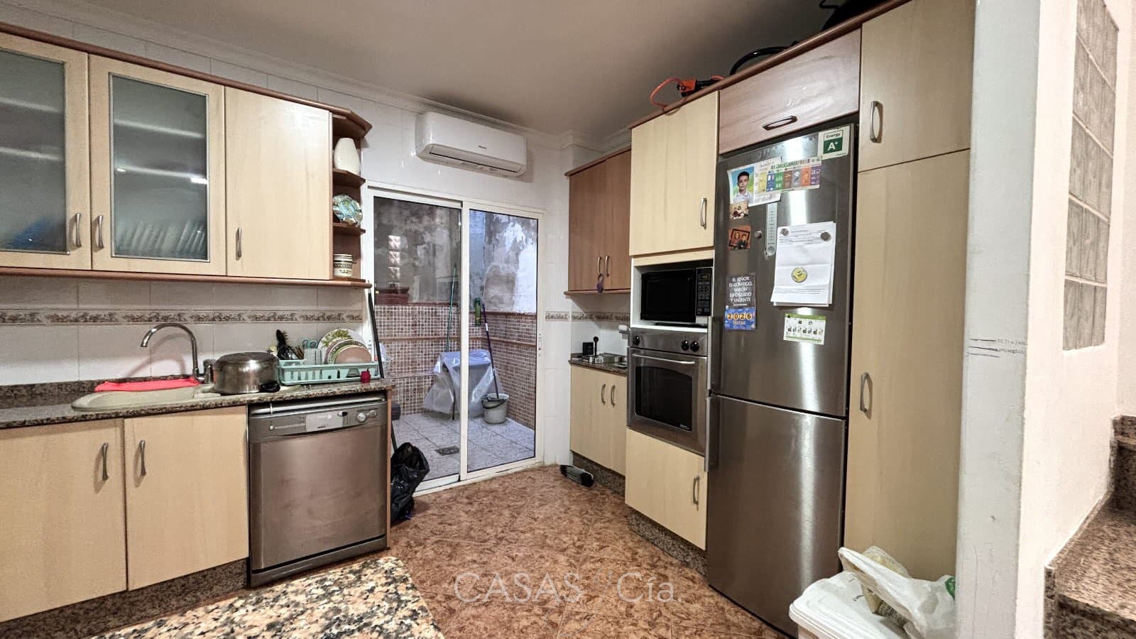 3 bedroom Townhouse for sale in Oliva - € 129,950 (Ref: 9499776)