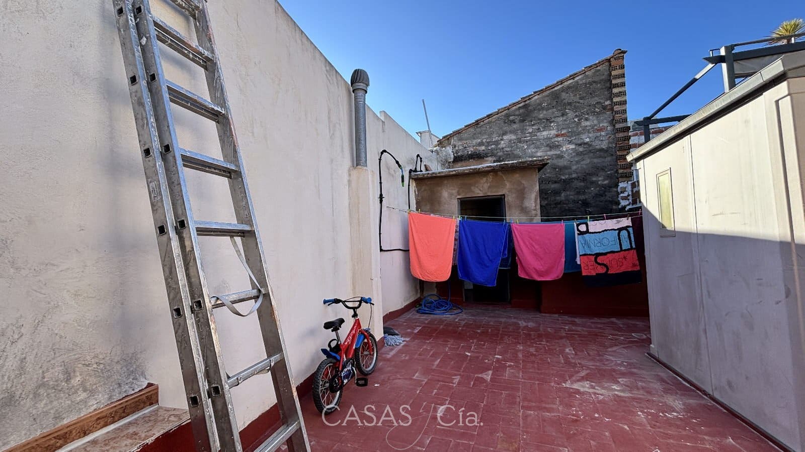 3 bedroom Townhouse for sale in Oliva - € 129,950 (Ref: 9499776)