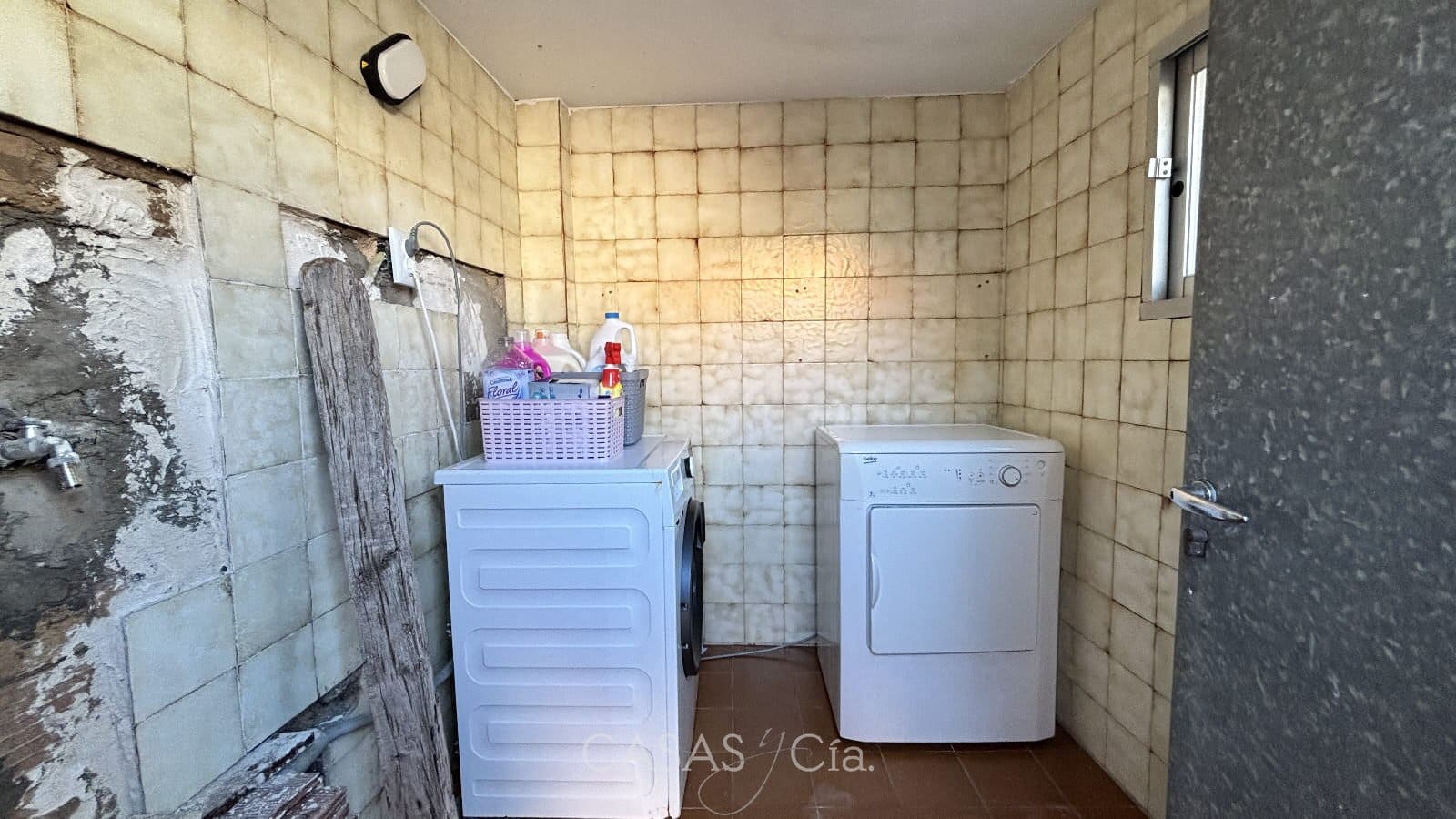 3 bedroom Townhouse for sale in Oliva - € 129,950 (Ref: 9499776)