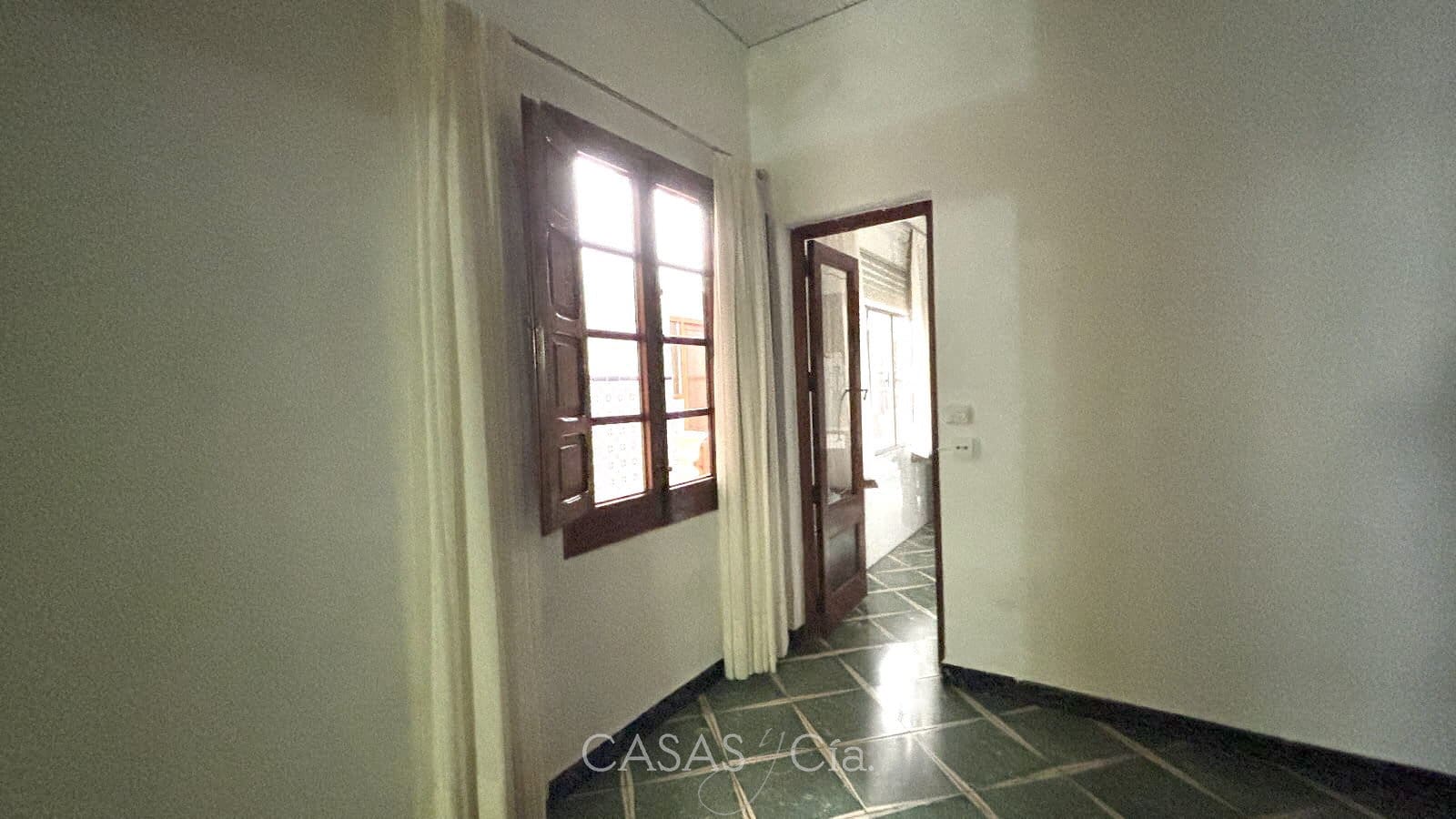 8 bedroom Townhouse for sale in Rafelcofer - € 249,950 (Ref: 9558773)