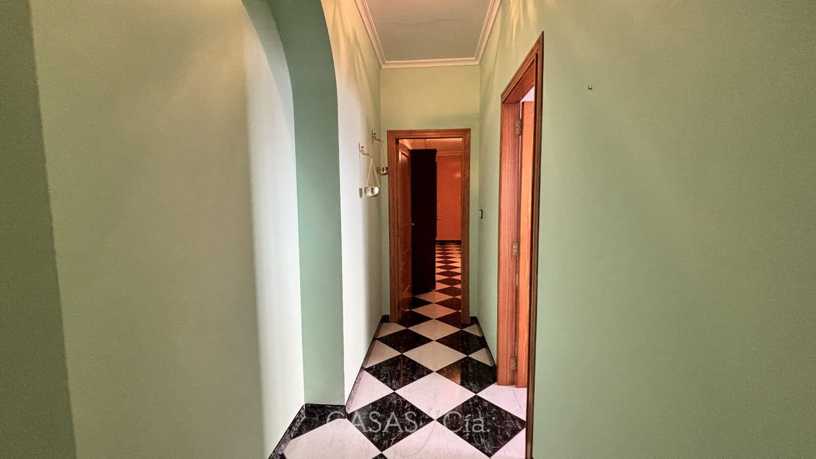 8 bedroom Townhouse for sale in Rafelcofer - € 249,950 (Ref: 9558773)