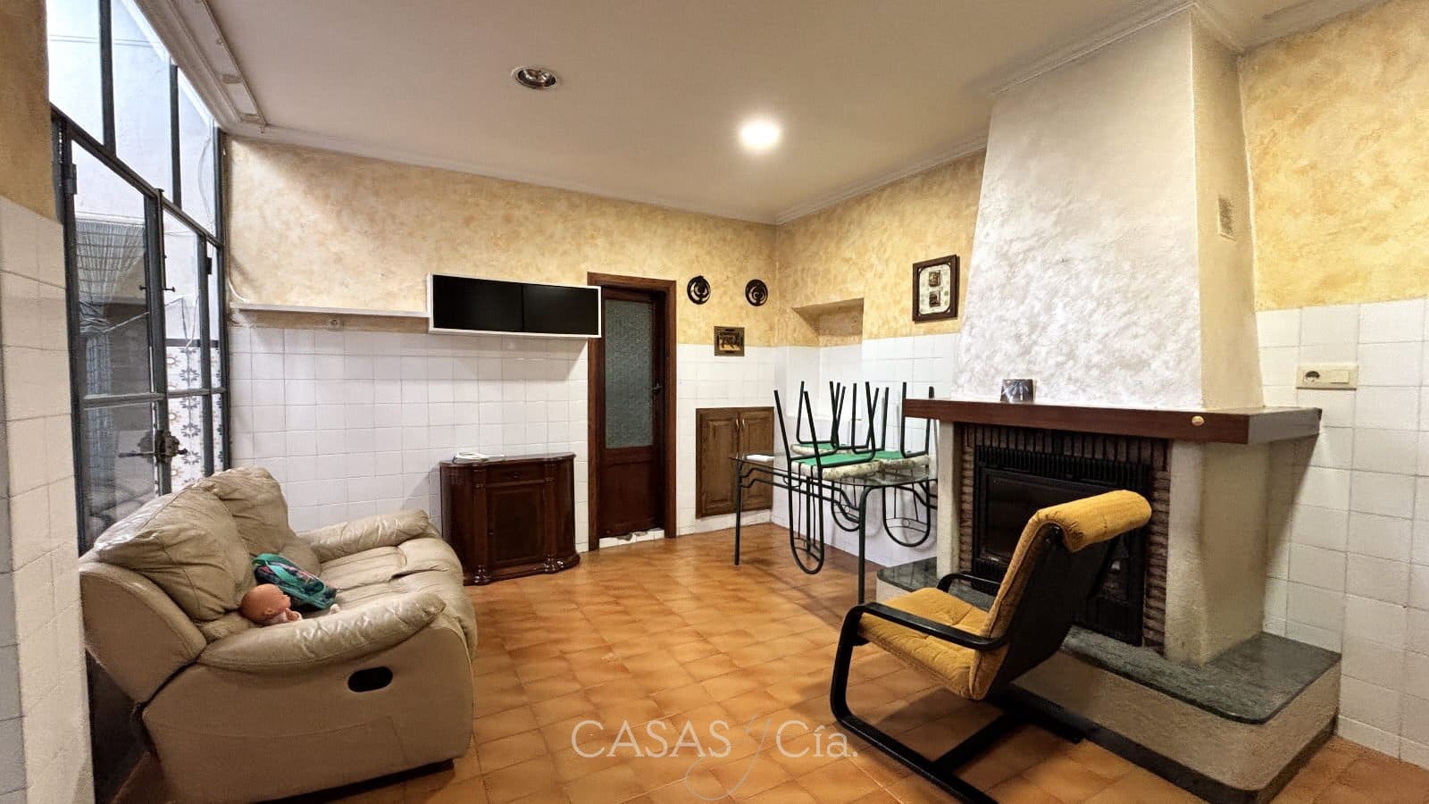 8 bedroom Townhouse for sale in Rafelcofer - € 249,950 (Ref: 9558773)