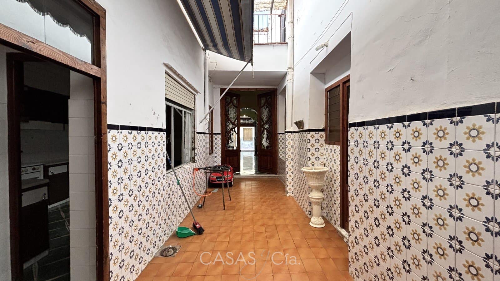 8 bedroom Townhouse for sale in Rafelcofer - € 249,950 (Ref: 9558773)