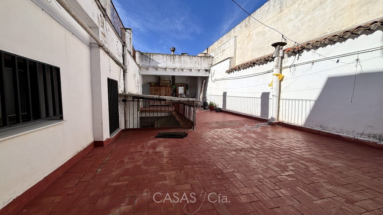 8 bedroom Townhouse for sale in Rafelcofer - € 249,950 (Ref: 9558773)